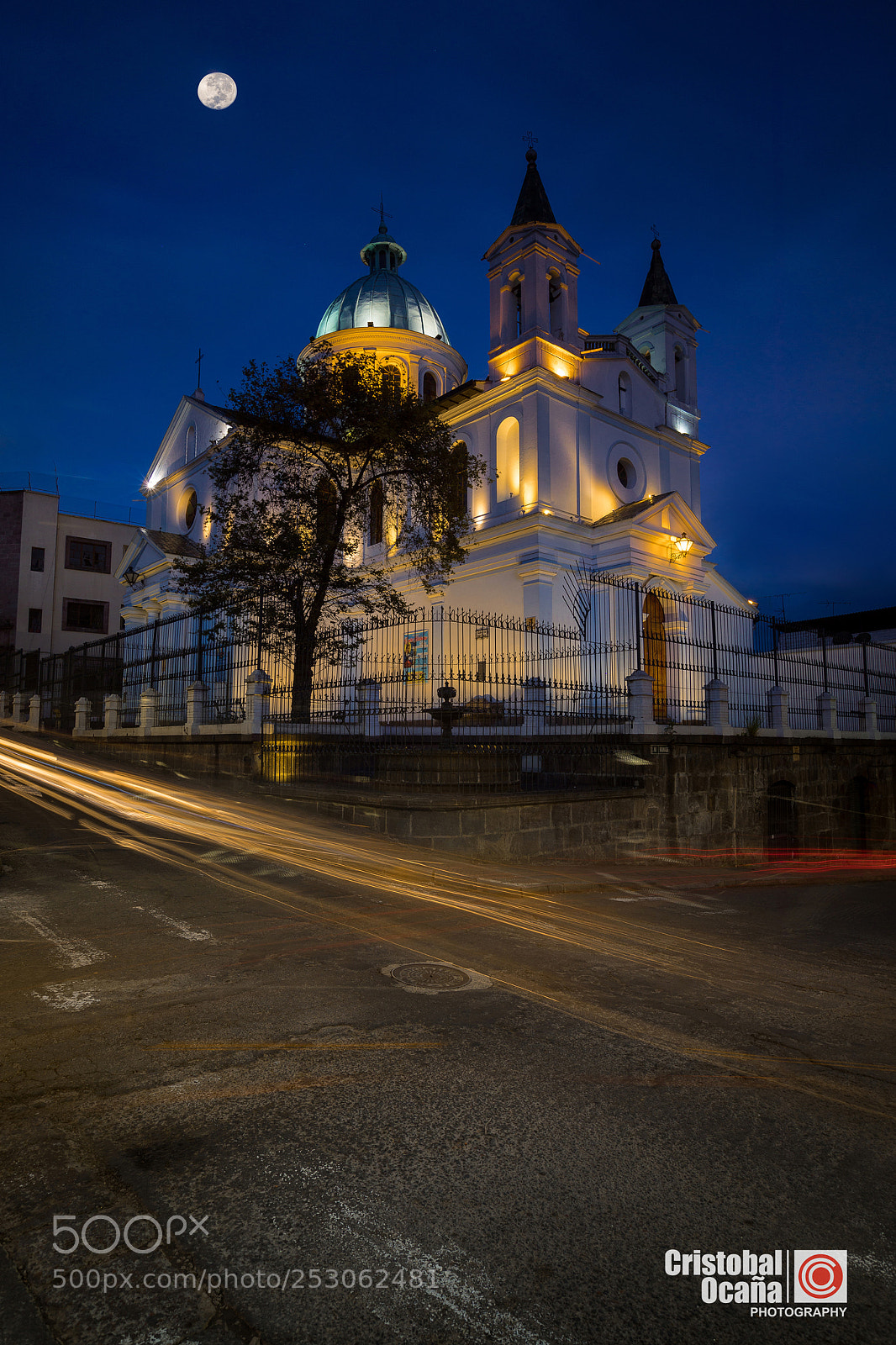 Canon EOS 5D Mark IV sample photo. Calle de las siete photography