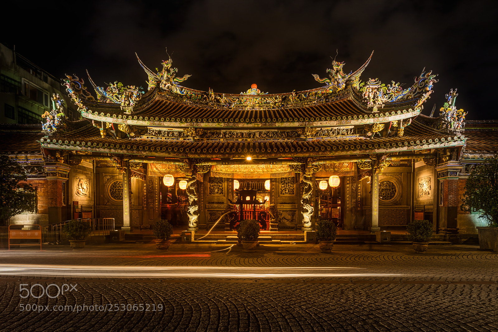 Canon EOS 5D Mark IV sample photo. The chinese temple photography
