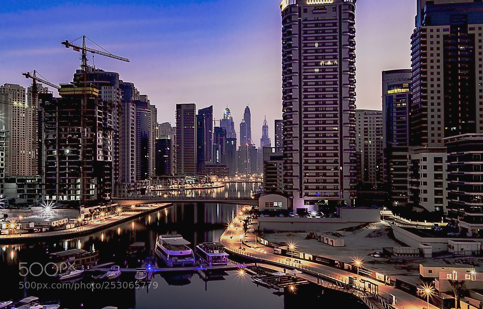 Canon EOS 750D (EOS Rebel T6i / EOS Kiss X8i) sample photo. Dawn at dubai marina photography