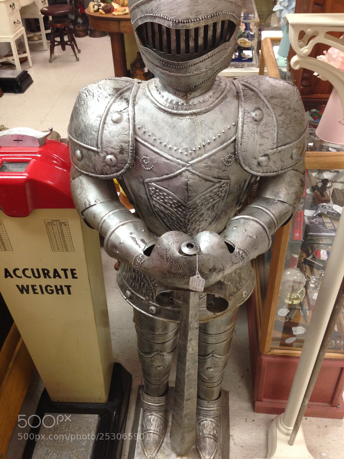 Apple iPhone 5 sample photo. Metal suit of armor photography
