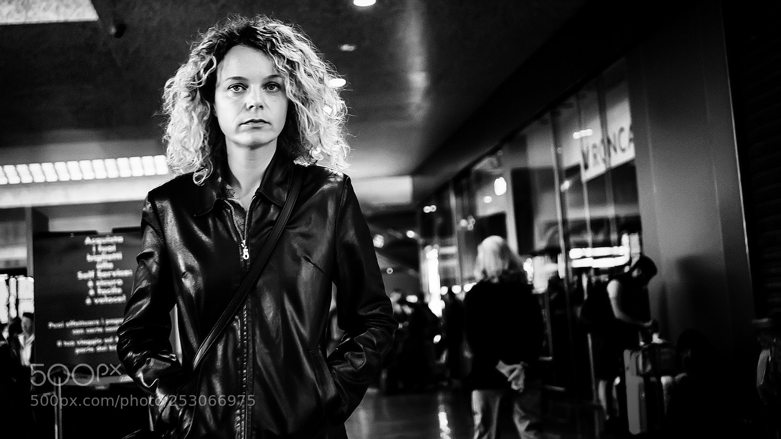 Olympus OM-D E-M10 II sample photo. Railway station #664 photography
