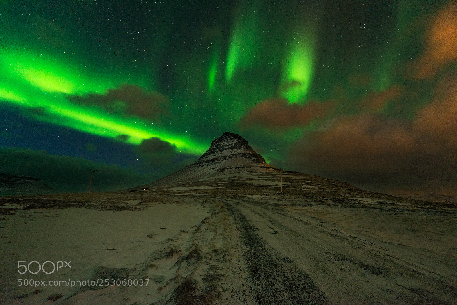 Nikon D800E sample photo. Northern lights in kirkjufell photography