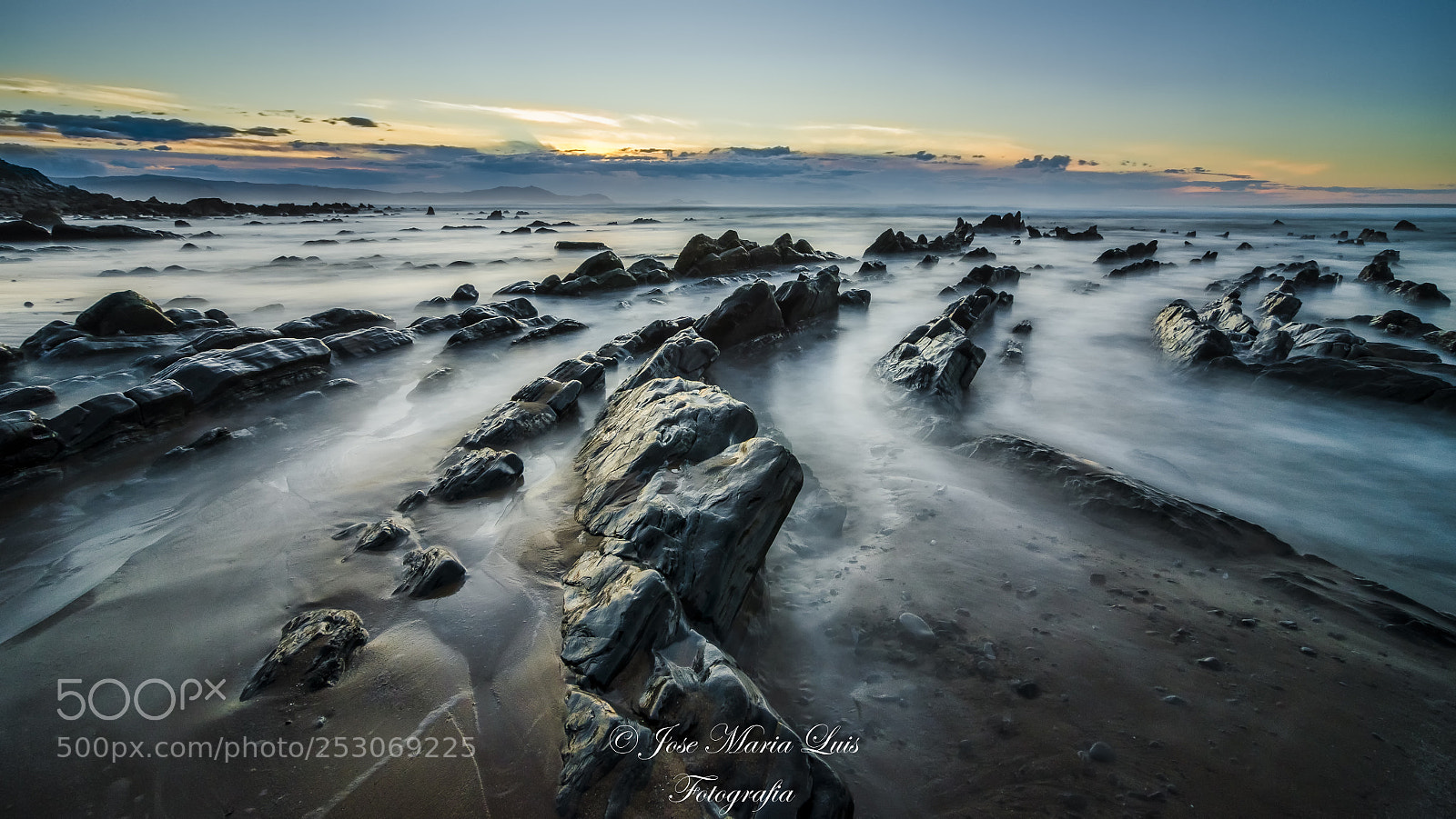 Nikon D7000 sample photo. Between rocks photography