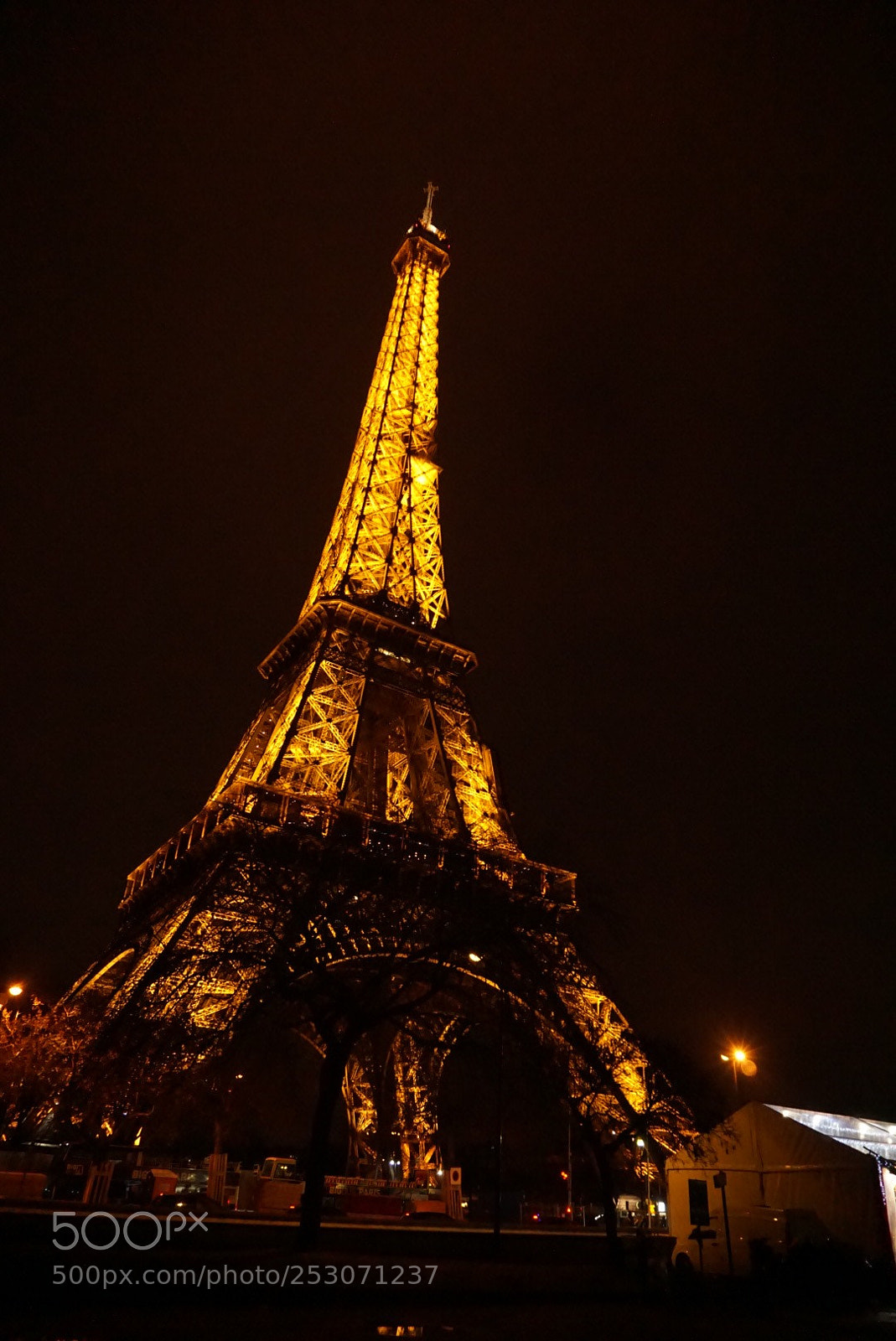 Sony a5100 sample photo. Eiffel tower photography
