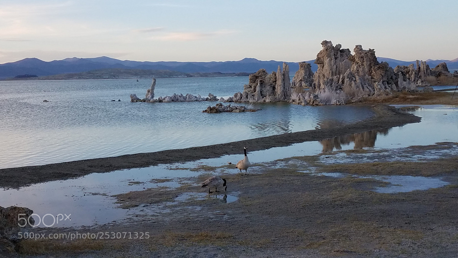 Samsung Galaxy S7 sample photo. Mono lake sunset photography