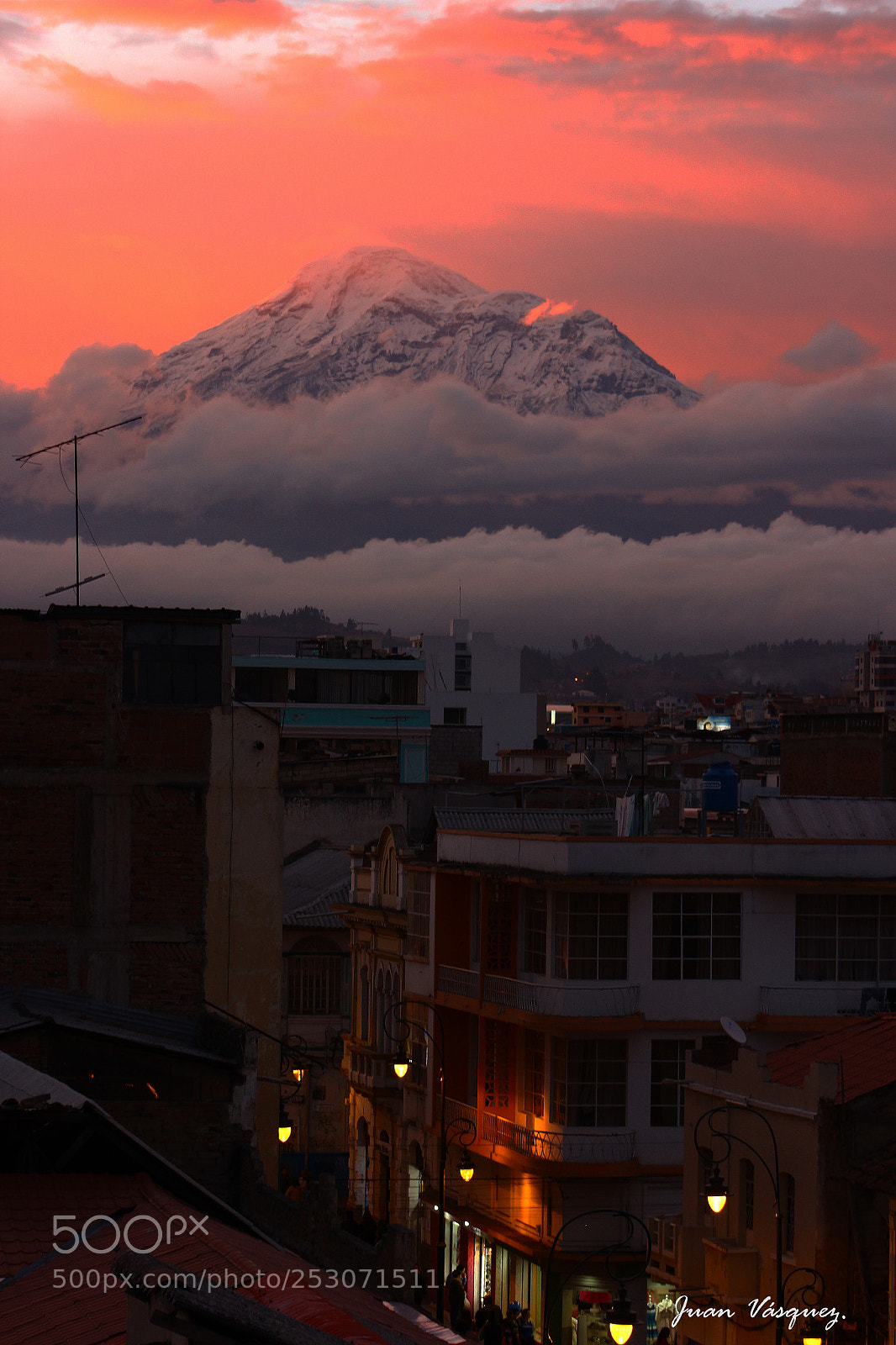 Canon EOS 600D (Rebel EOS T3i / EOS Kiss X5) sample photo. Chimborazo 2018 photography