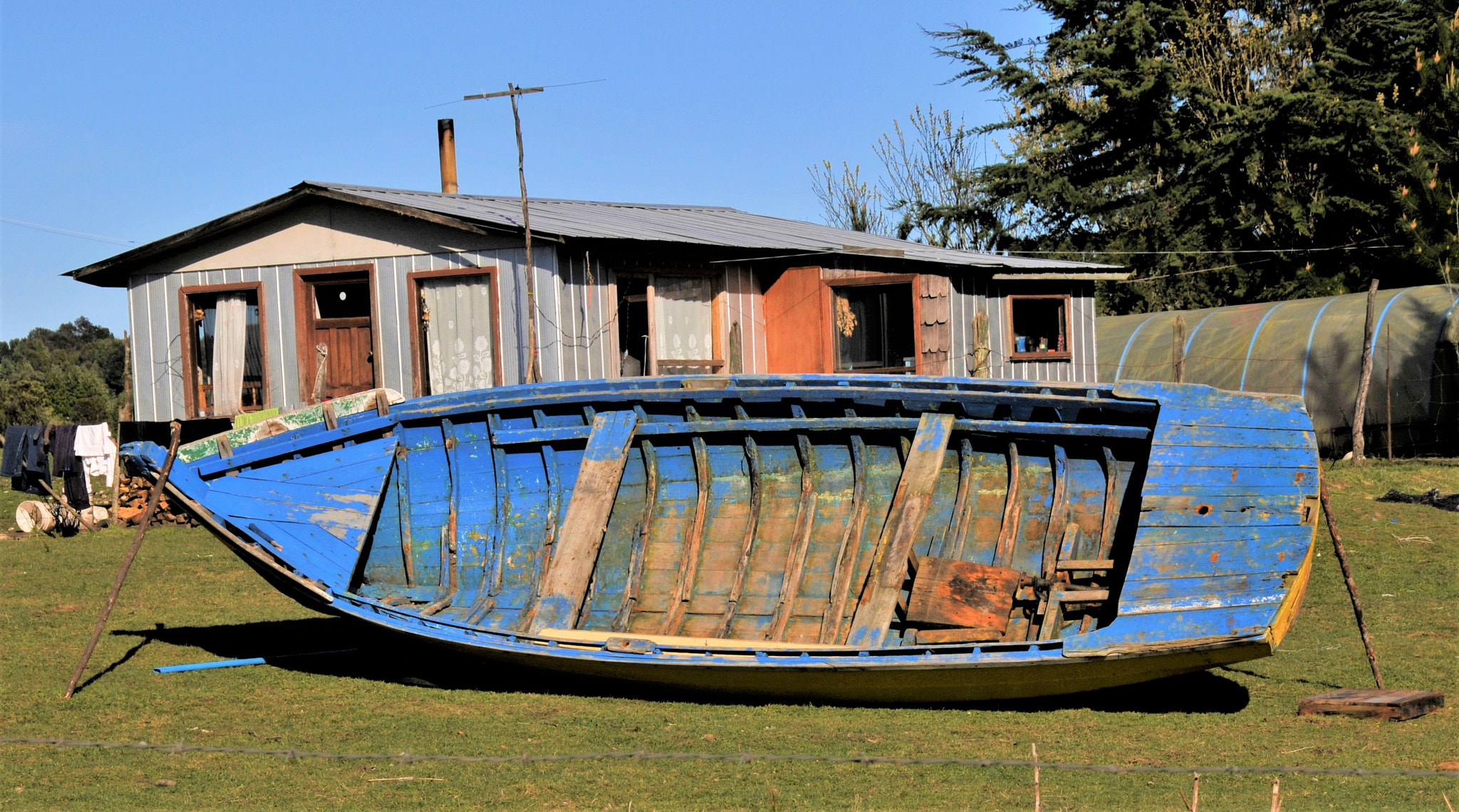 Nikon D300 sample photo. Old fishing boats of southern chile photography