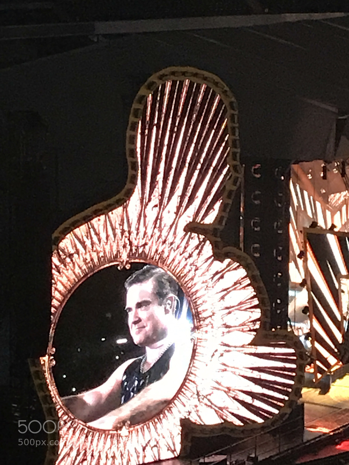 Apple iPhone 7 sample photo. Robbie williams  photography