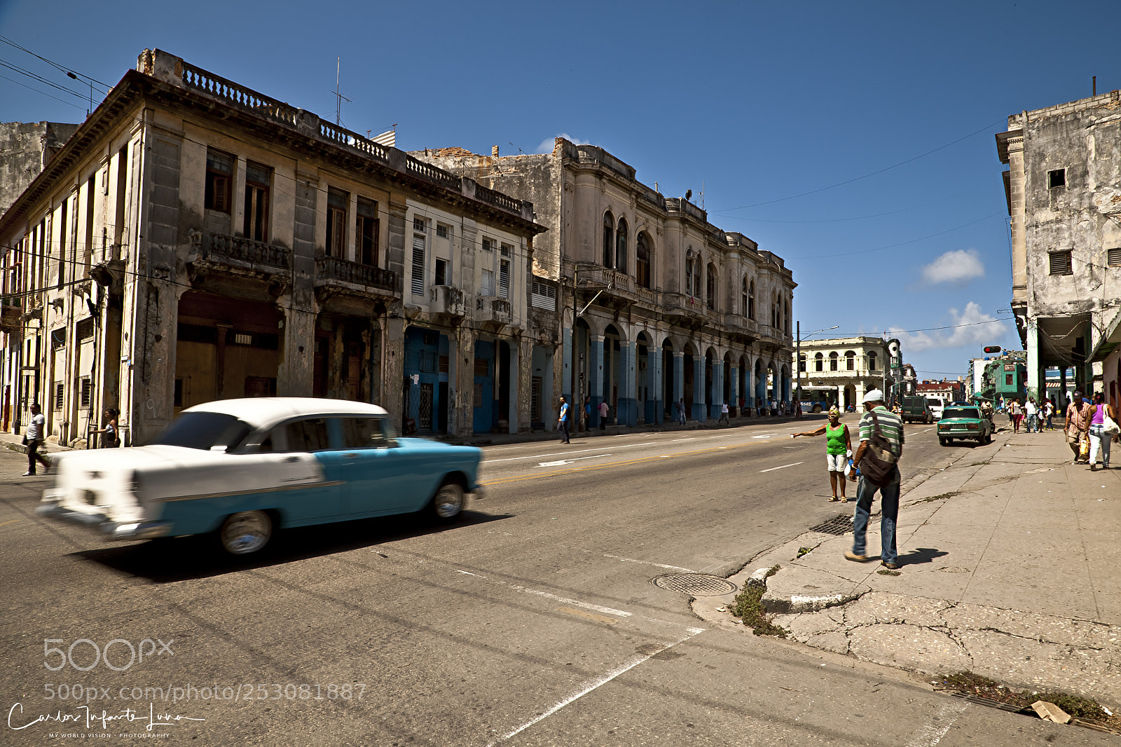 Canon EOS 5D Mark II sample photo. Autostop en cuba photography