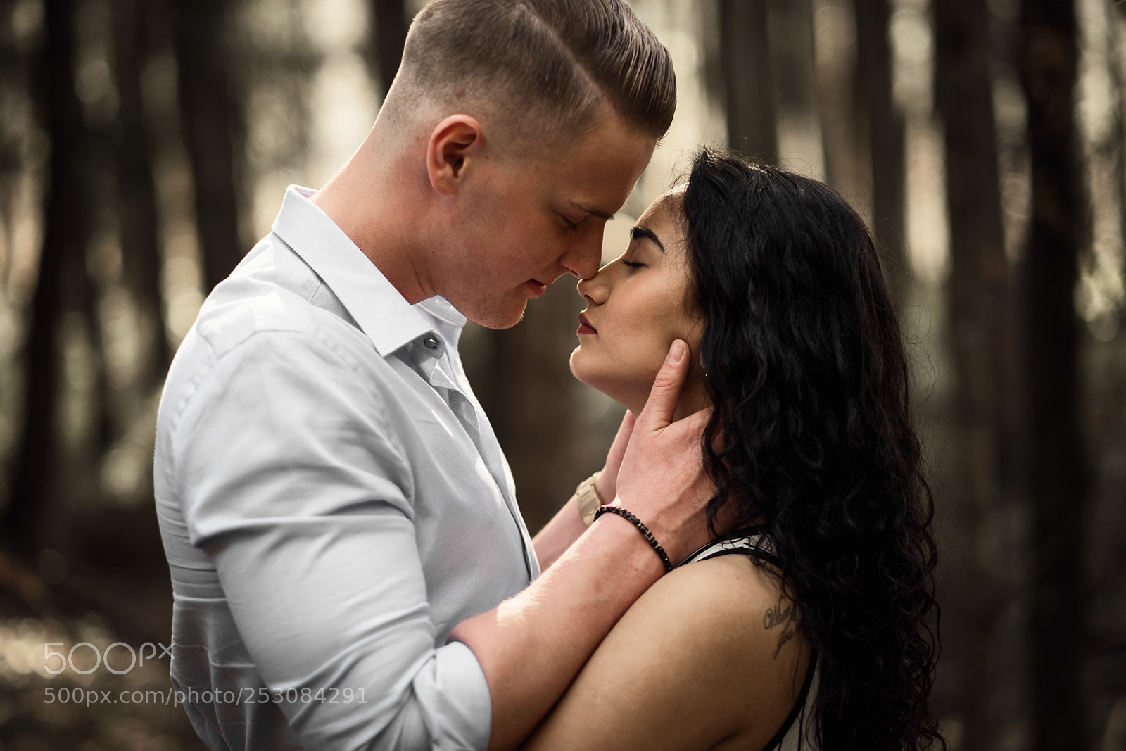 Fujifilm X-T2 sample photo. " love in the wood" photography
