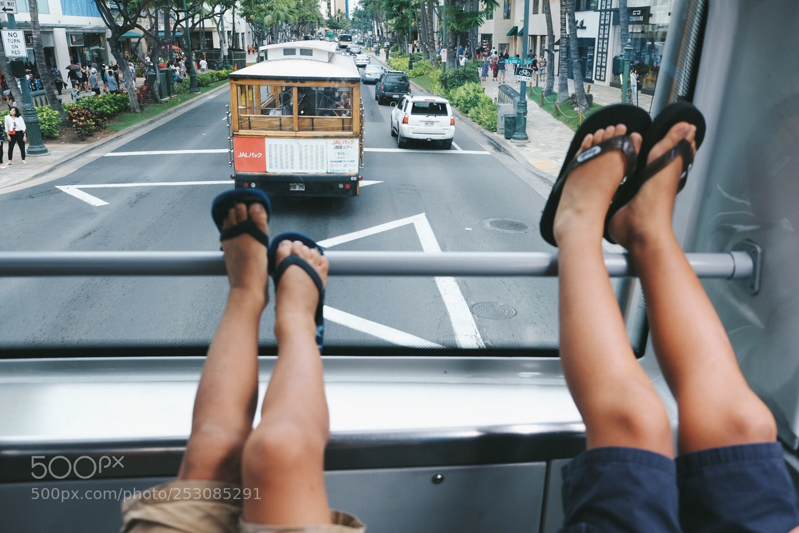 Fujifilm X-T20 sample photo. Bus ride photography
