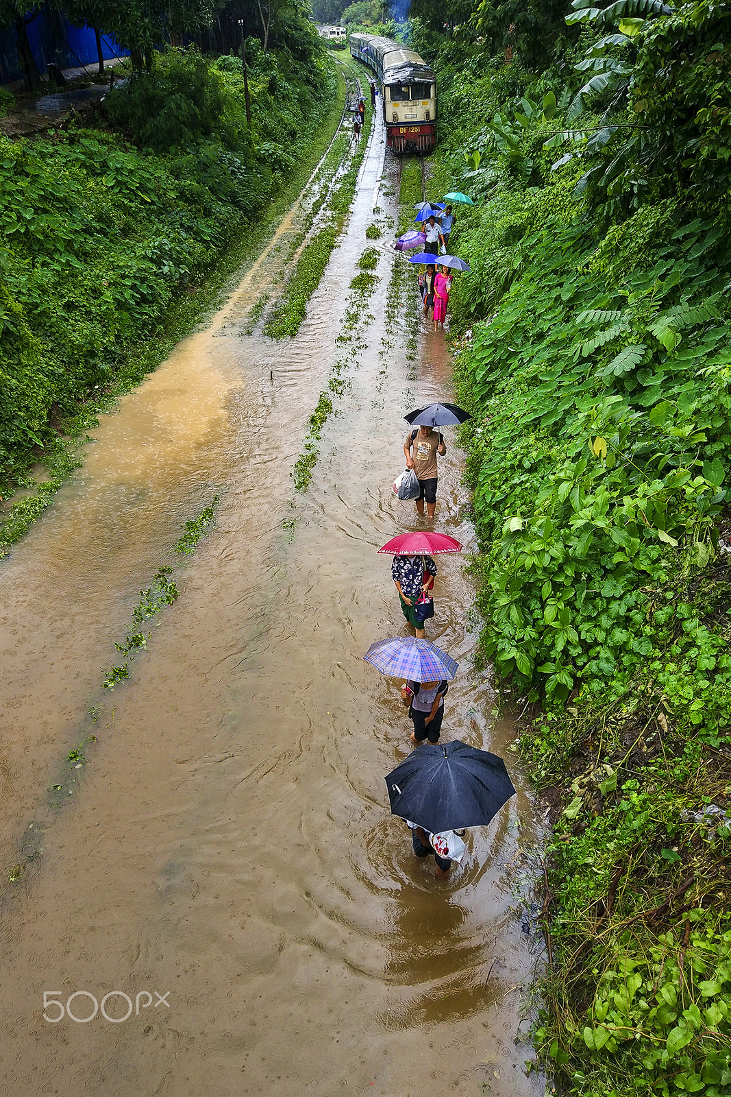 Xiaomi MI 5s sample photo. Heavy rain photography