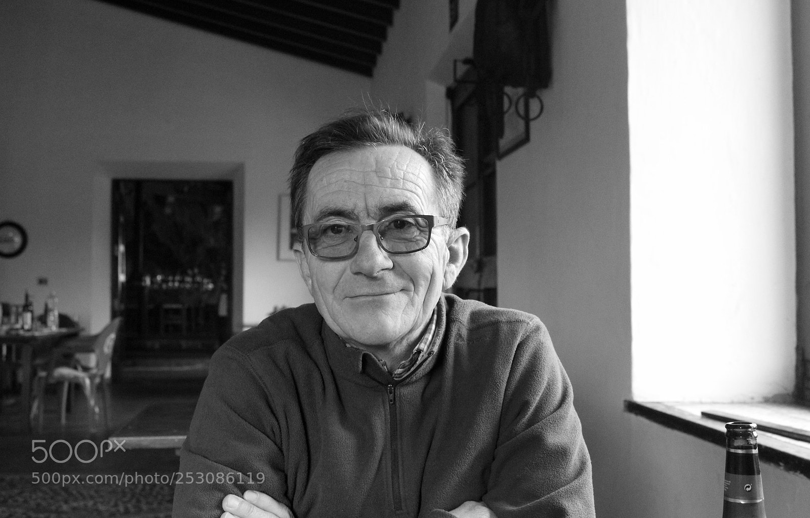 Canon EOS 1300D (EOS Rebel T6 / EOS Kiss X80) sample photo. A good man photography