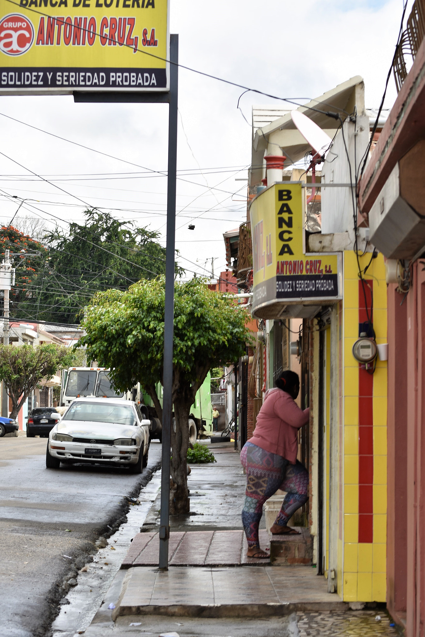 Nikon D3400 sample photo. Street photography