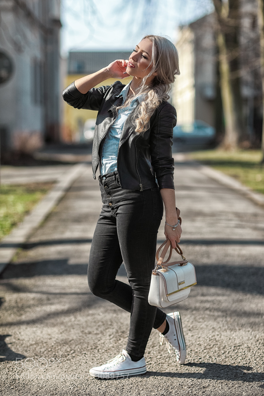 Canon EOS 5D Mark II sample photo. Niki photography