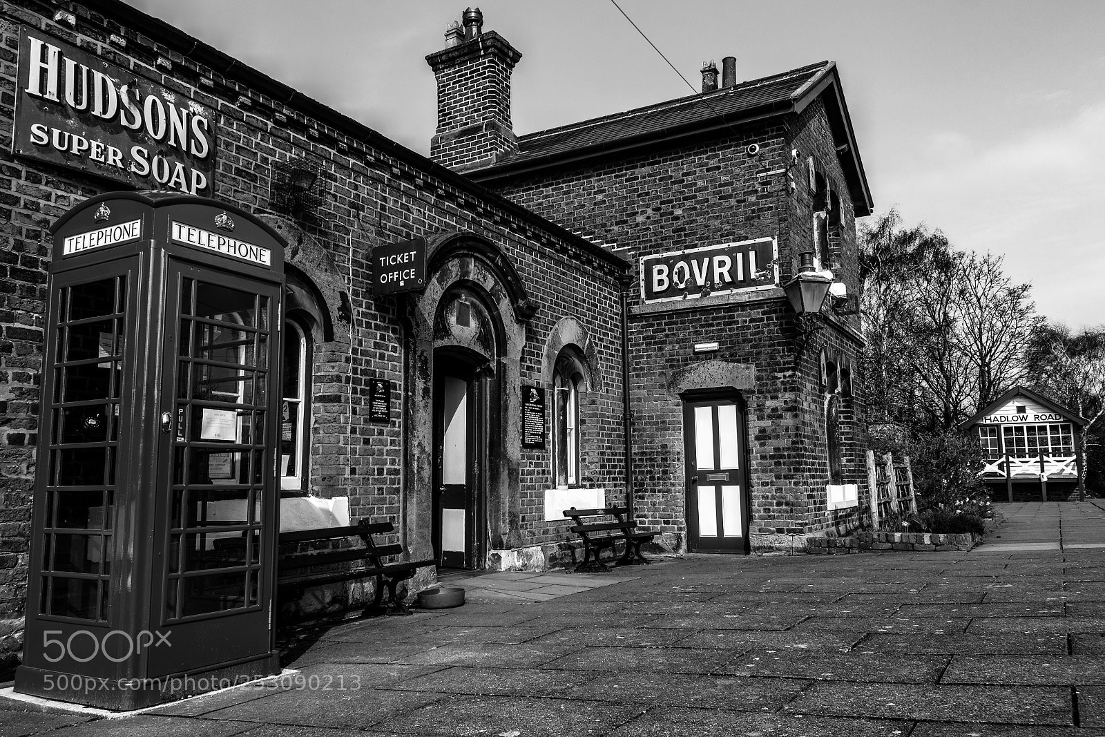 Canon EOS 650D (EOS Rebel T4i / EOS Kiss X6i) sample photo. Hadlow road (100/365) photography