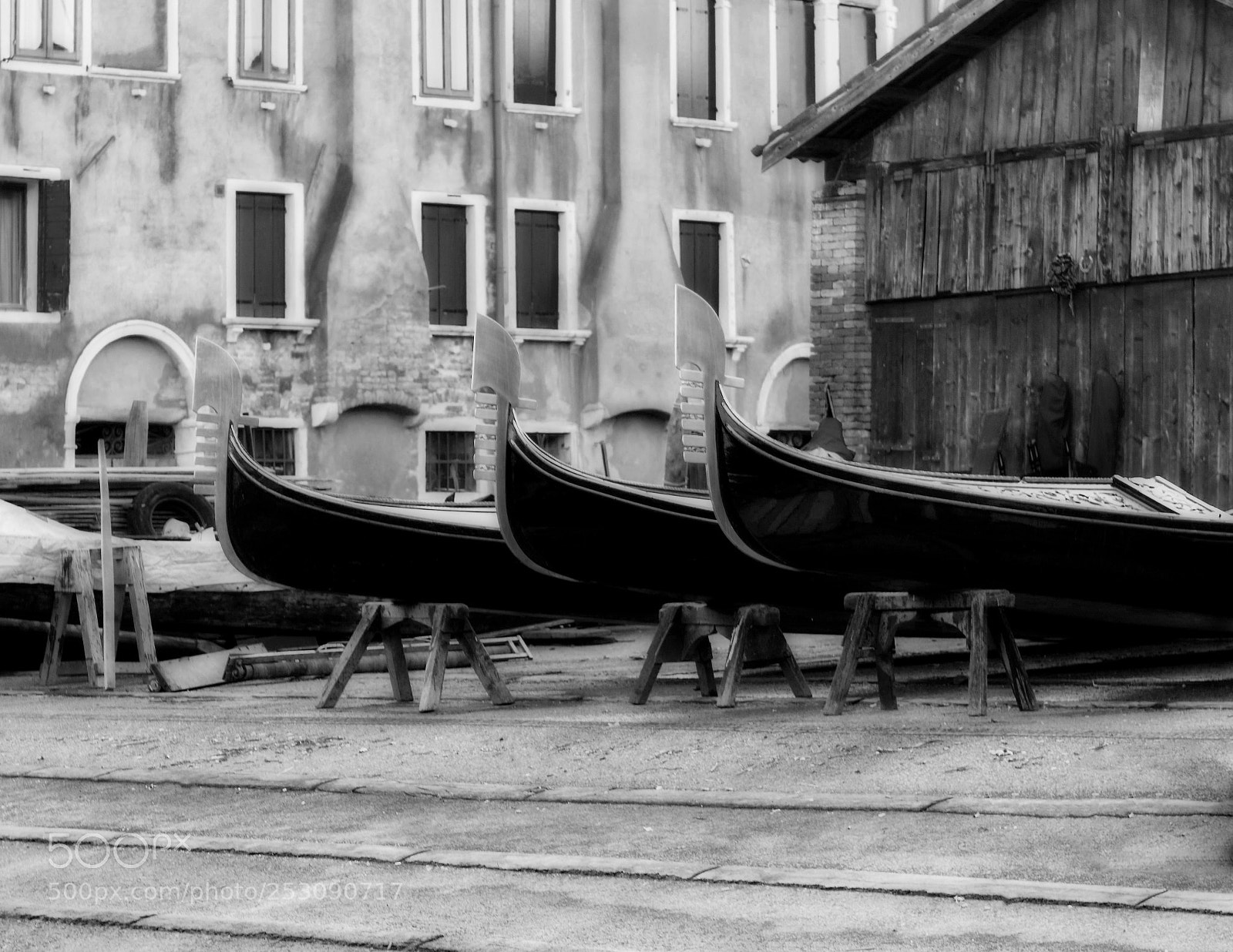 Canon EOS 7D sample photo. Gondoles au repos photography
