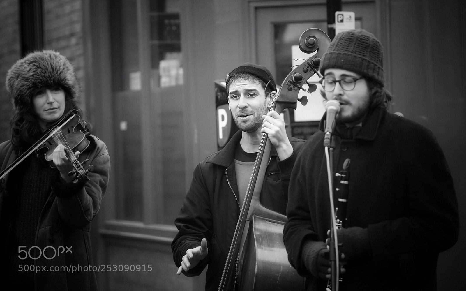 Olympus OM-D E-M1 sample photo. Street musicians photography