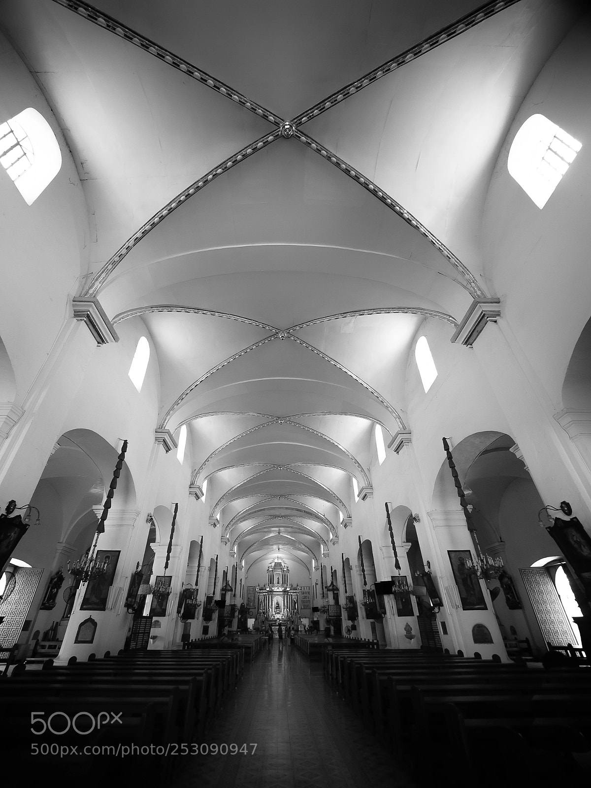 Olympus OM-D E-M1 sample photo. 'vigan cathedral' photography
