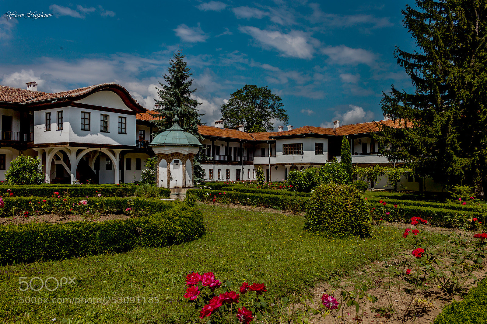 Canon EOS 500D (EOS Rebel T1i / EOS Kiss X3) sample photo. The monastery photography