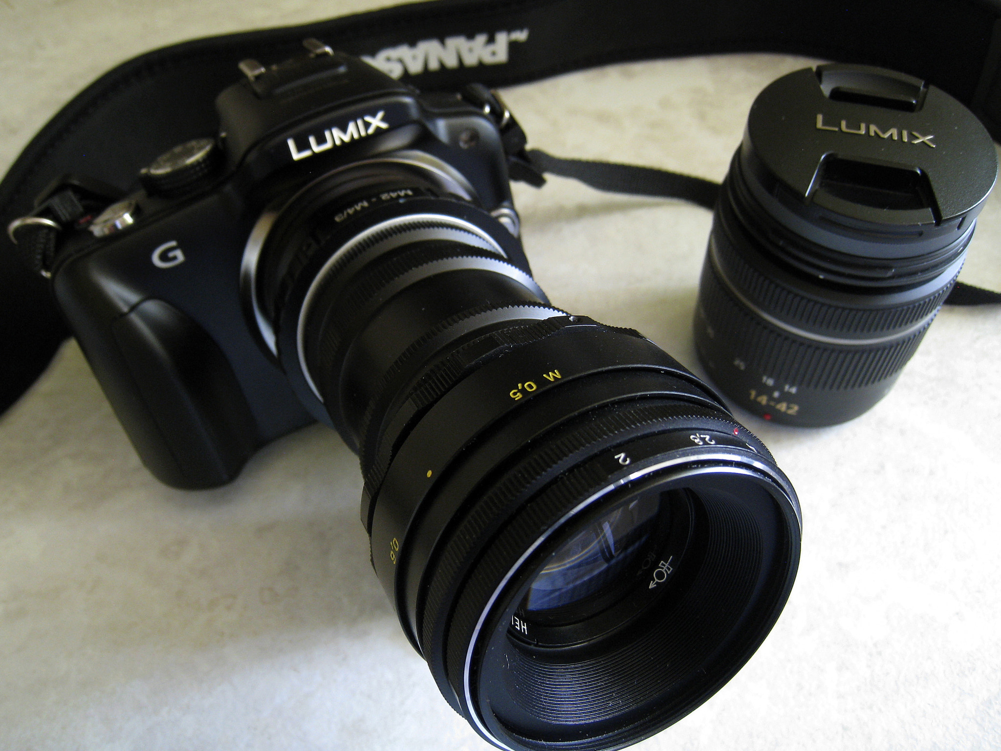Canon DIGITAL IXUS 860 IS sample photo. Macro monster photography