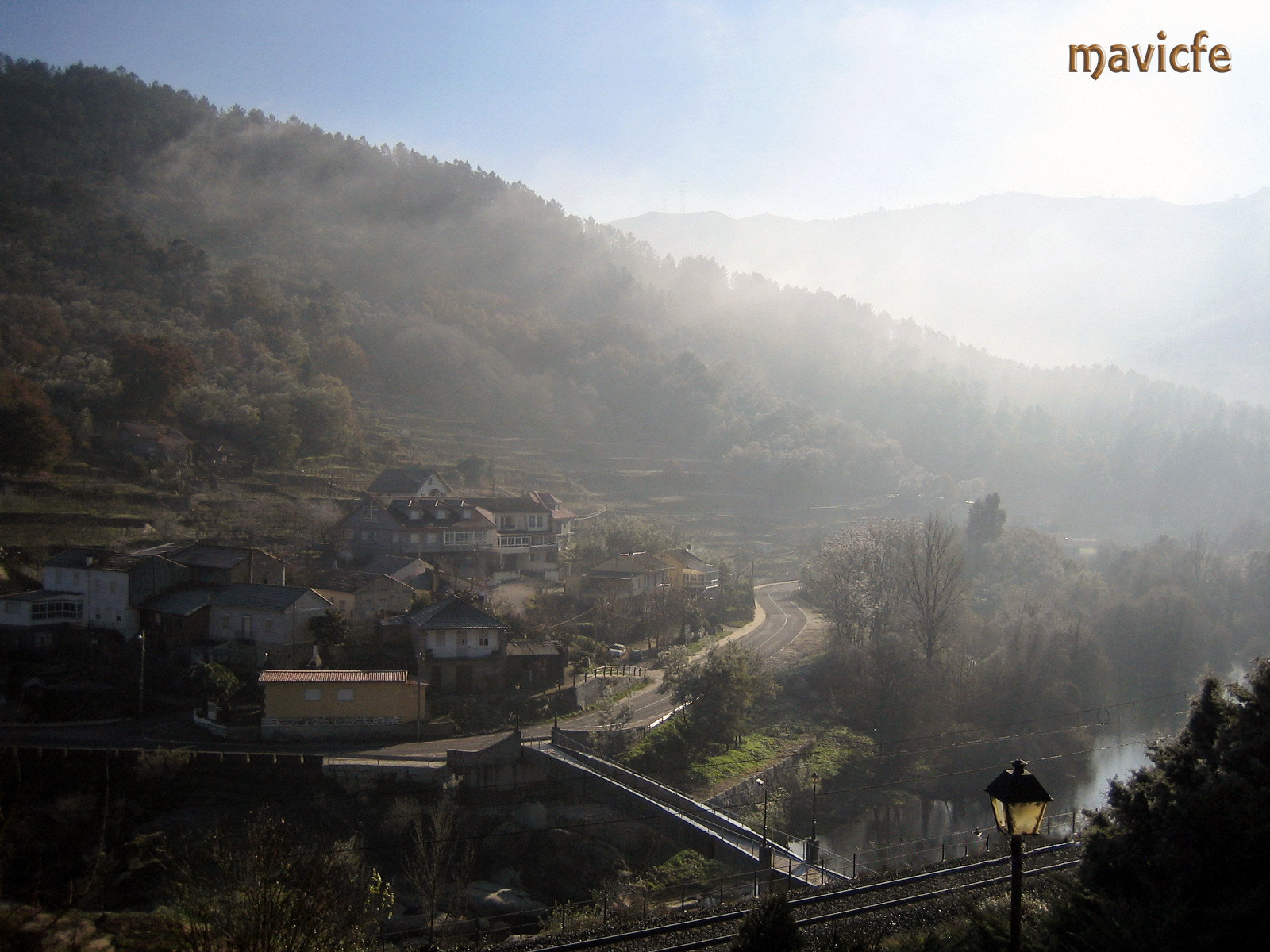 Canon DIGITAL IXUS 40 sample photo. Winter morning ribadavia photography