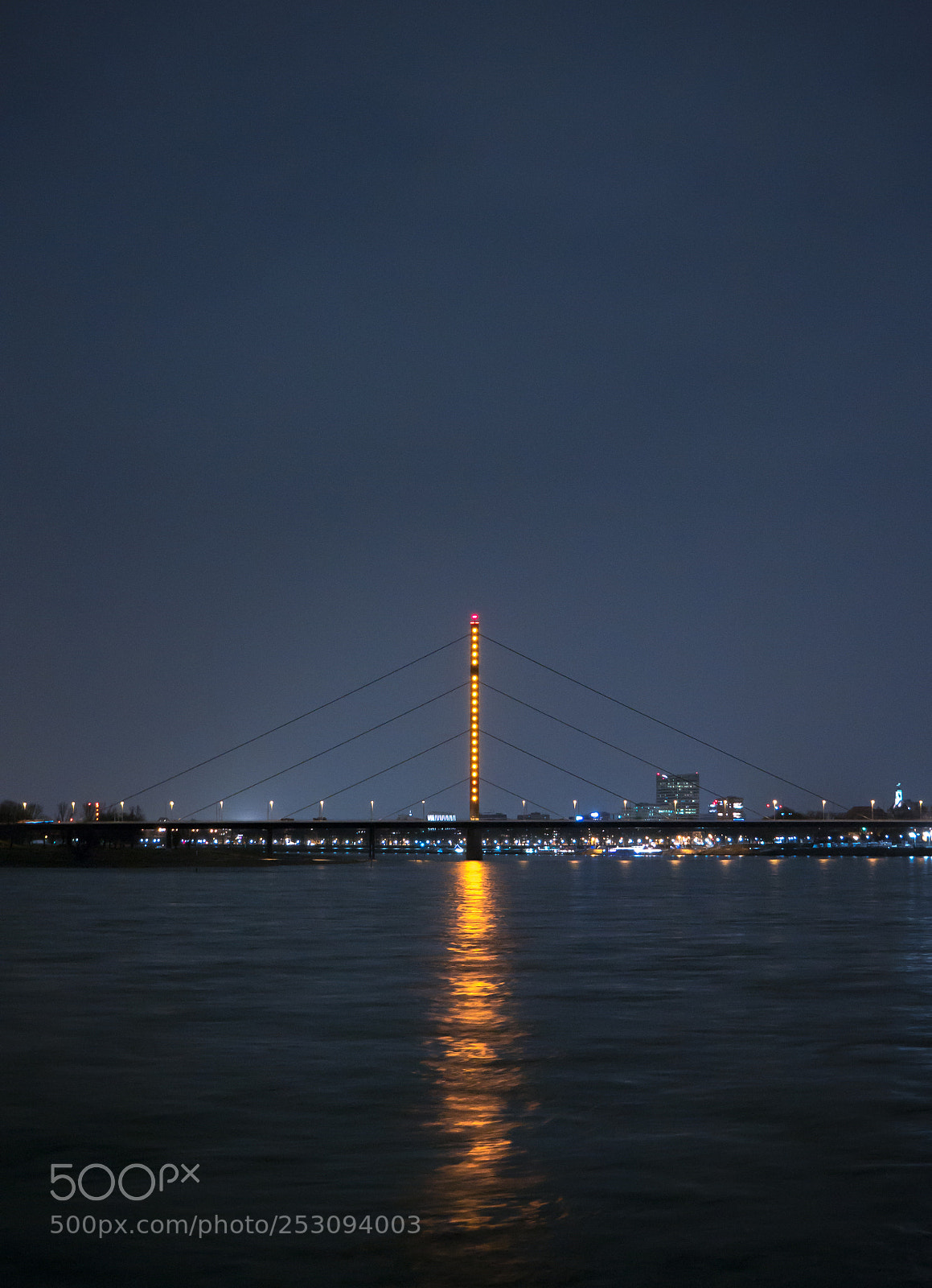 Panasonic Lumix DMC-G85 (Lumix DMC-G80) sample photo. Dusseldorf | night skyline photography