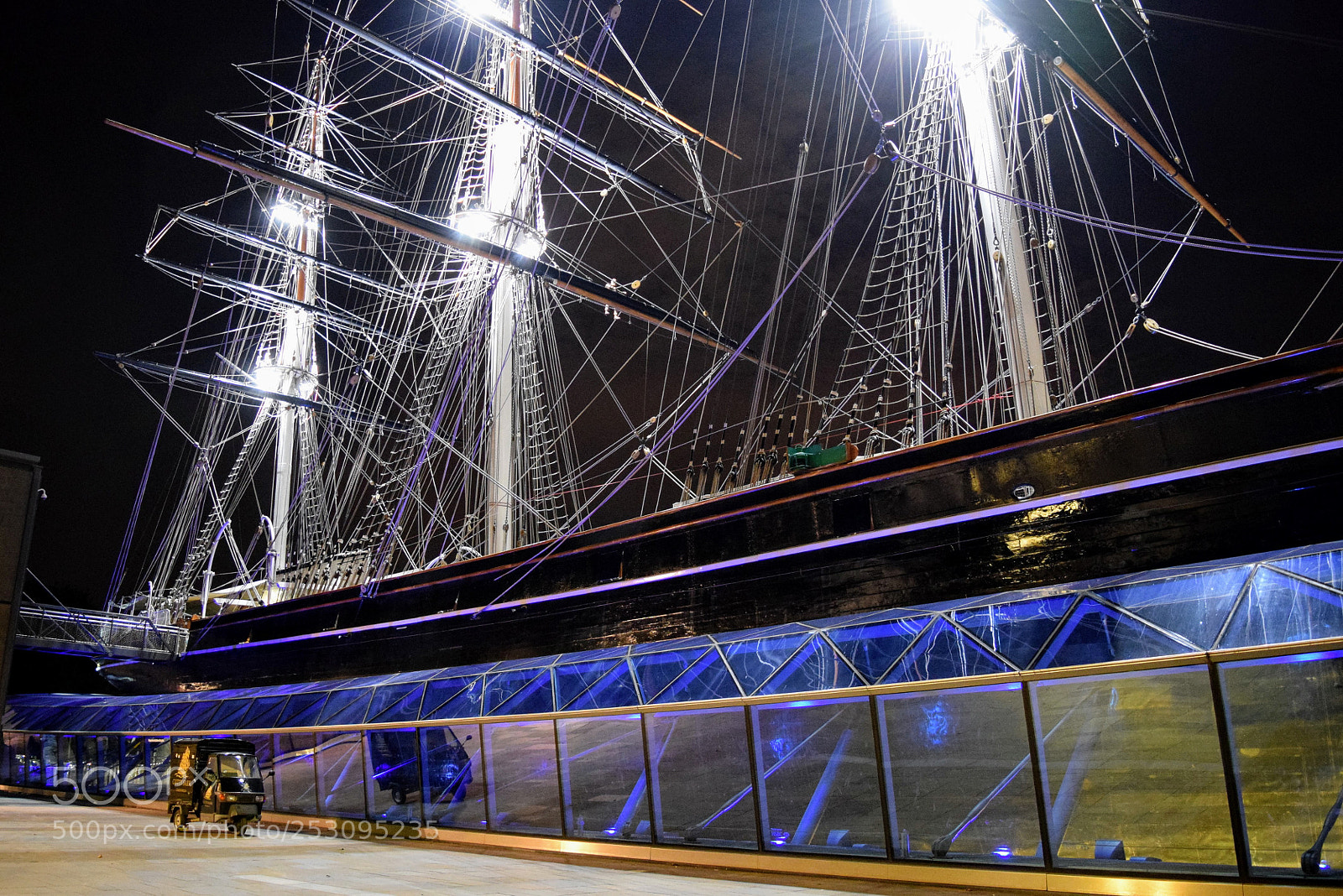 Nikon D3300 sample photo. Cutty sark masts photography