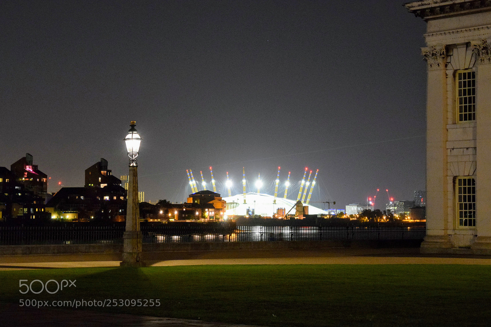 Nikon D3300 sample photo. Naval college garden & o2 photography