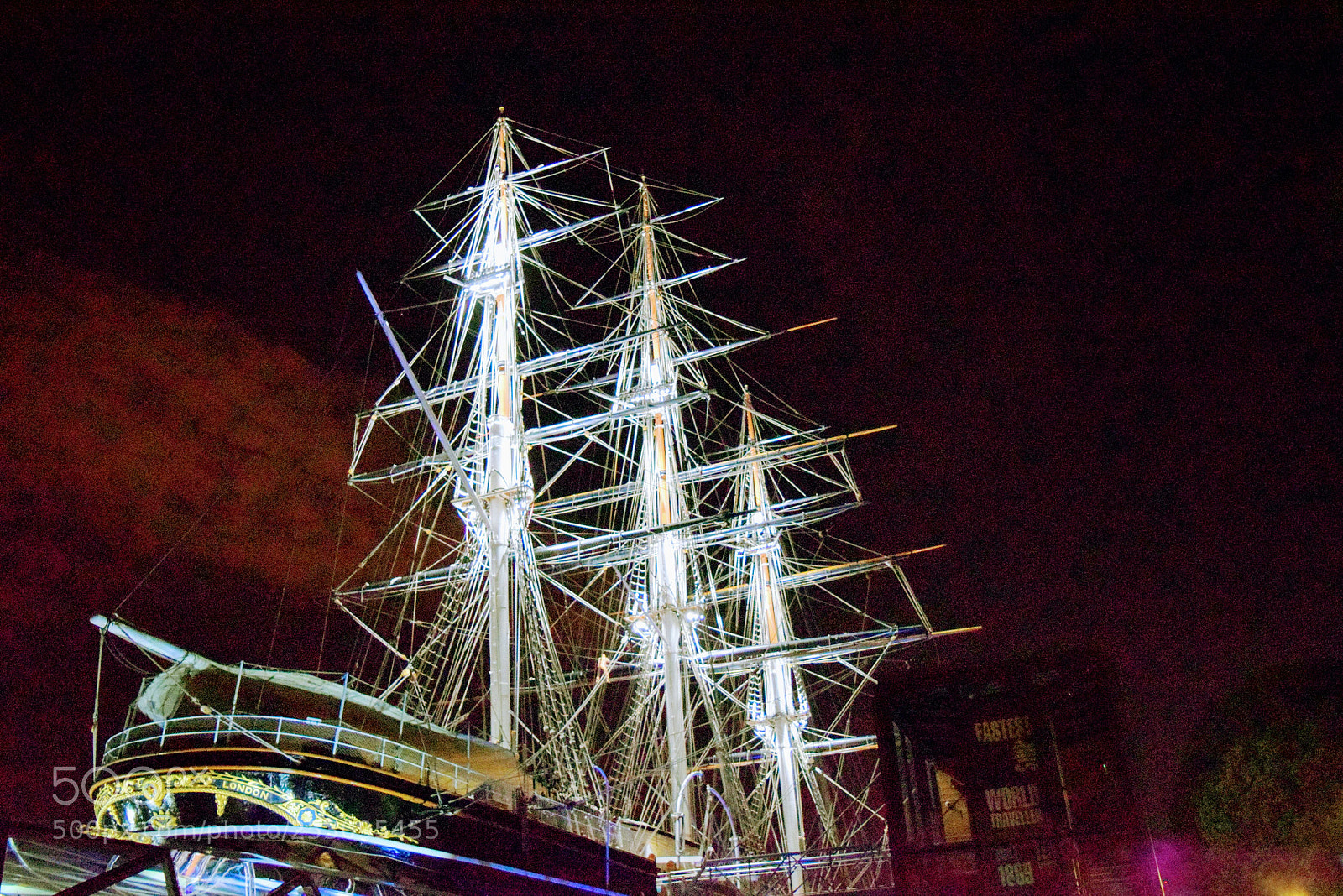 Nikon D3300 sample photo. Cutty sark by night photography