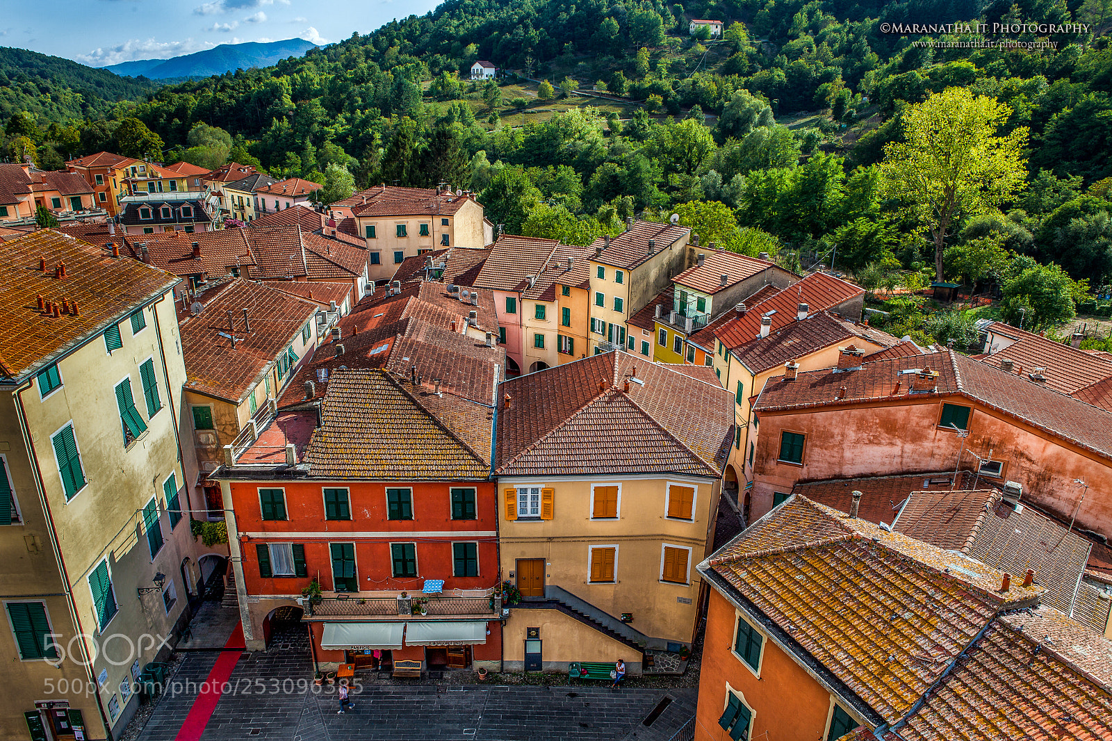 Canon EOS 5D Mark II sample photo. Borgo storico photography