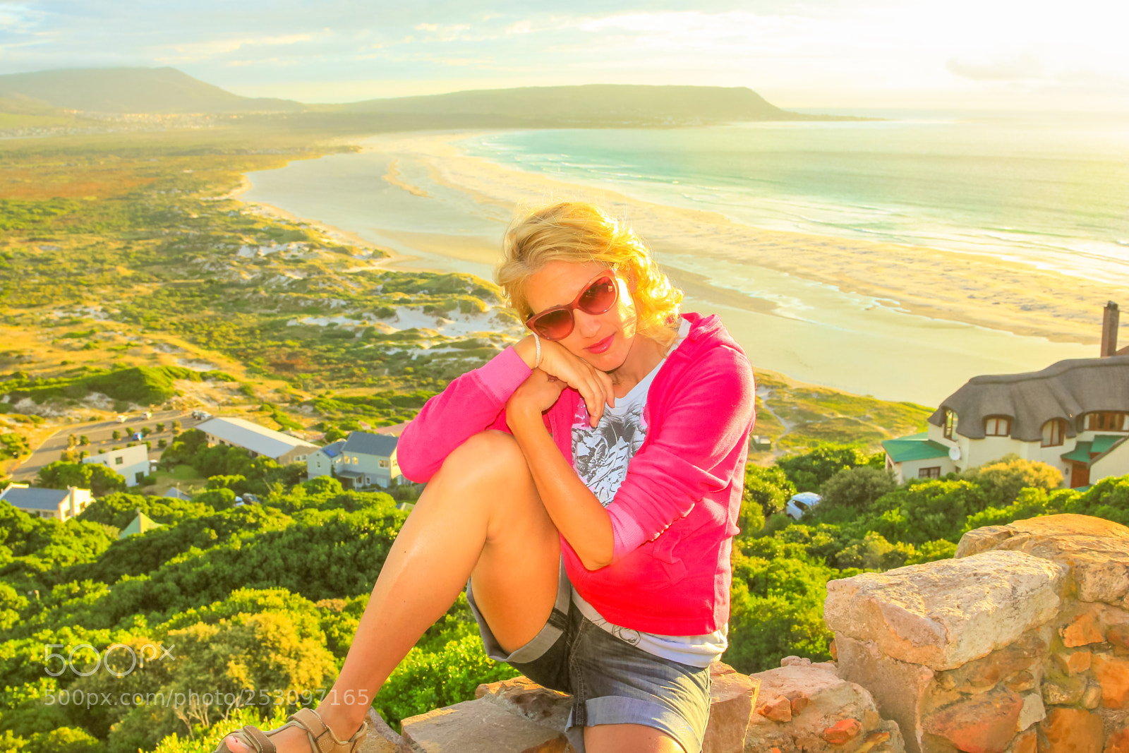 Canon EOS 550D (EOS Rebel T2i / EOS Kiss X4) sample photo. Noordhoek beach woman enjoys photography