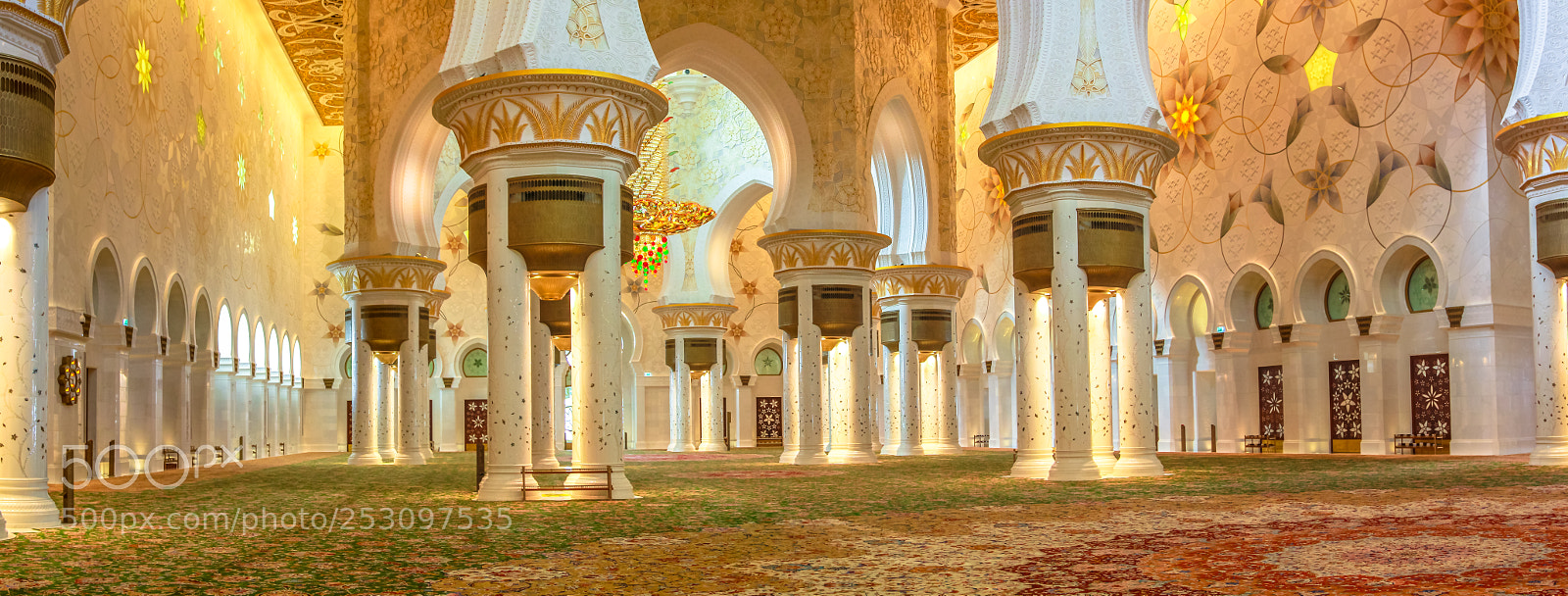 Canon EOS 550D (EOS Rebel T2i / EOS Kiss X4) sample photo. Panorama main prayer hall photography