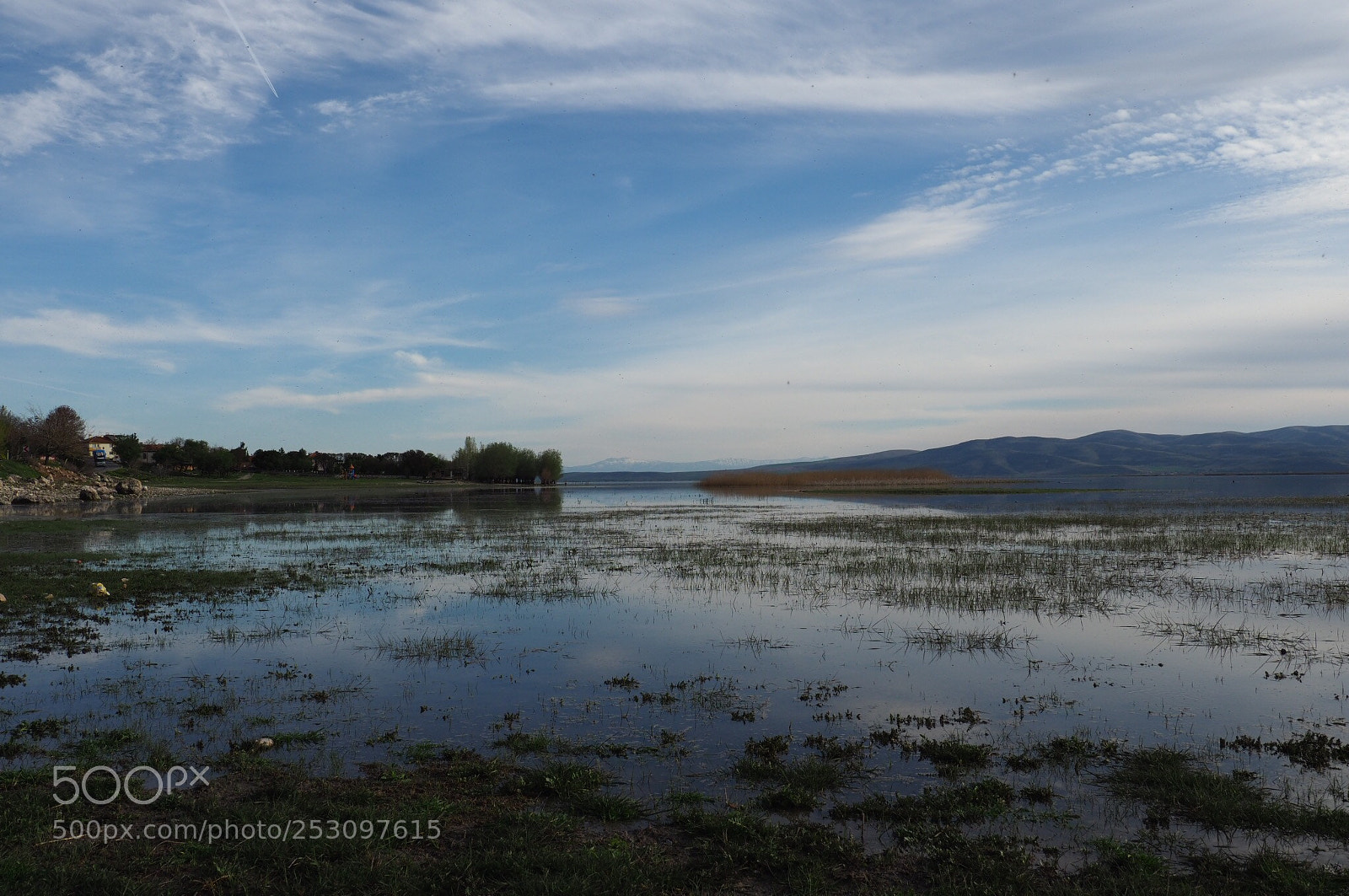 Olympus OM-D E-M1 Mark II sample photo. Işıklı lake photography