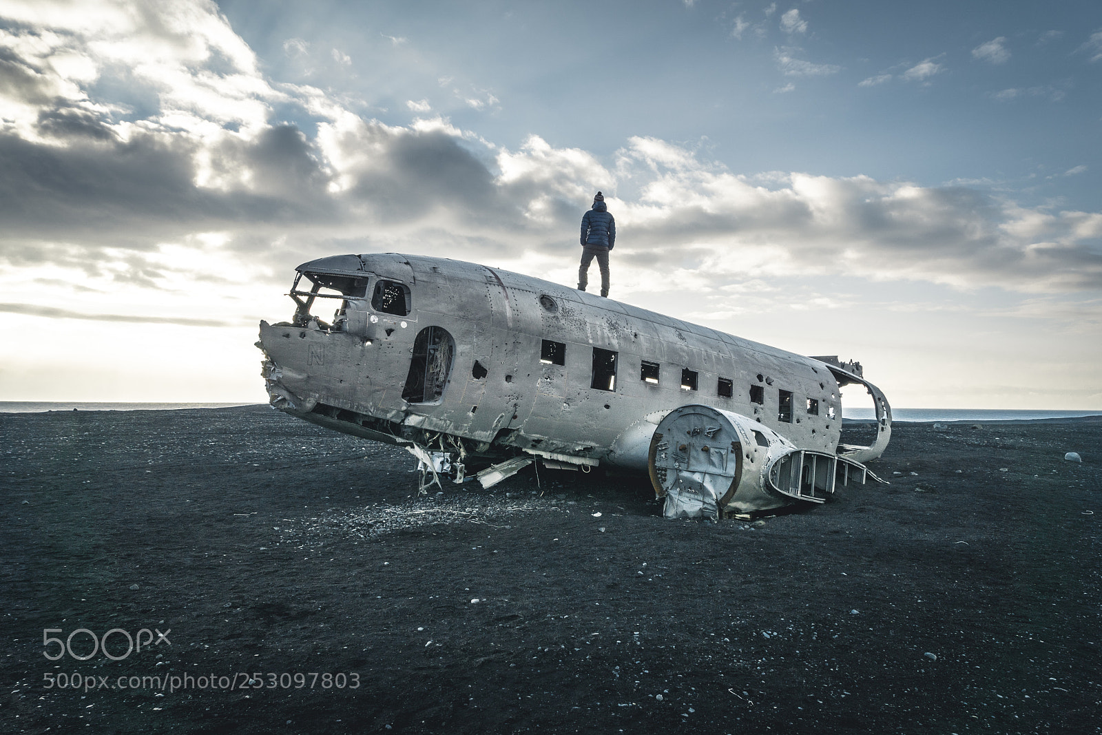 Sony ILCA-77M2 sample photo. Iceland wreck. photography