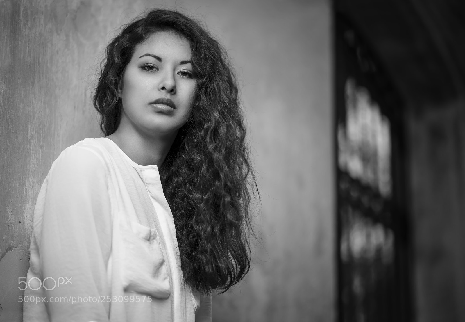 Nikon D610 sample photo. L'entrée sombre photography