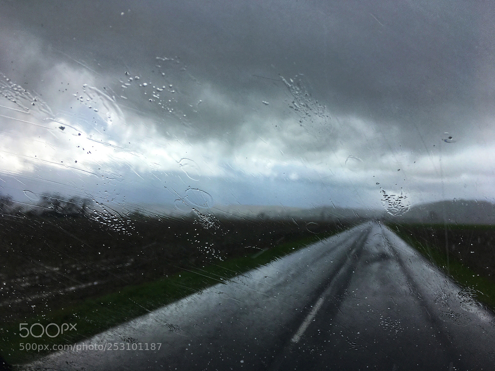 Apple iPhone SE sample photo. Storm#road photography