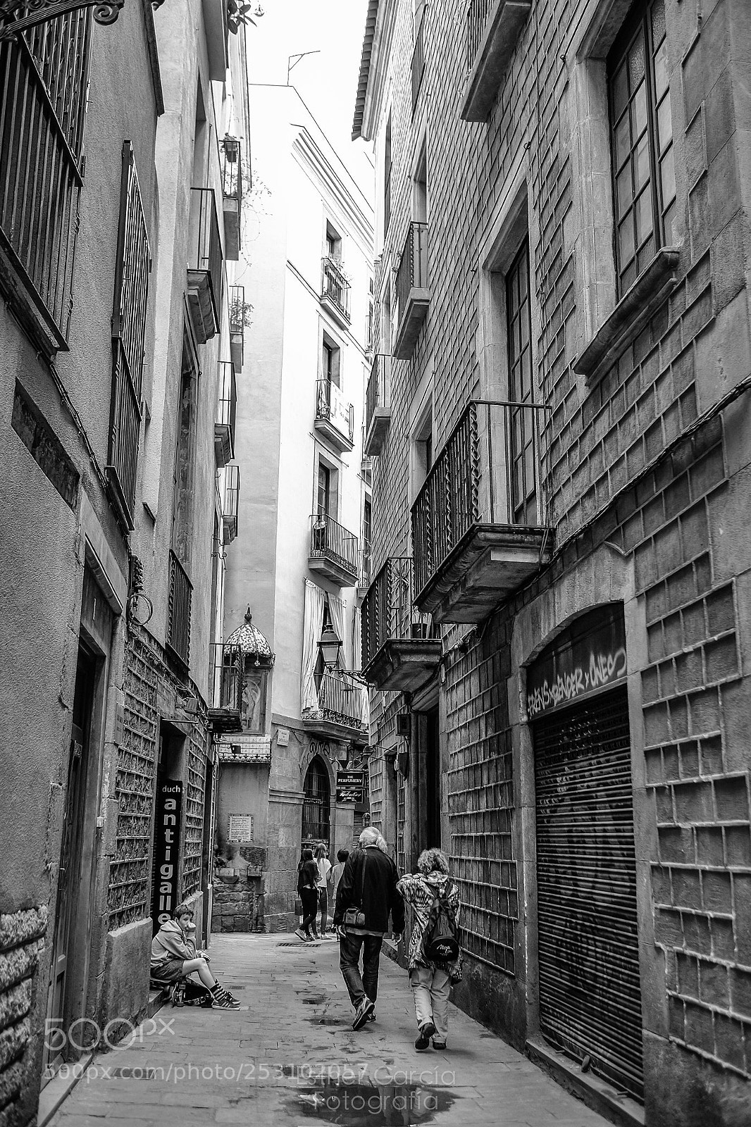 Fujifilm X-T1 sample photo. Tourist in the city photography