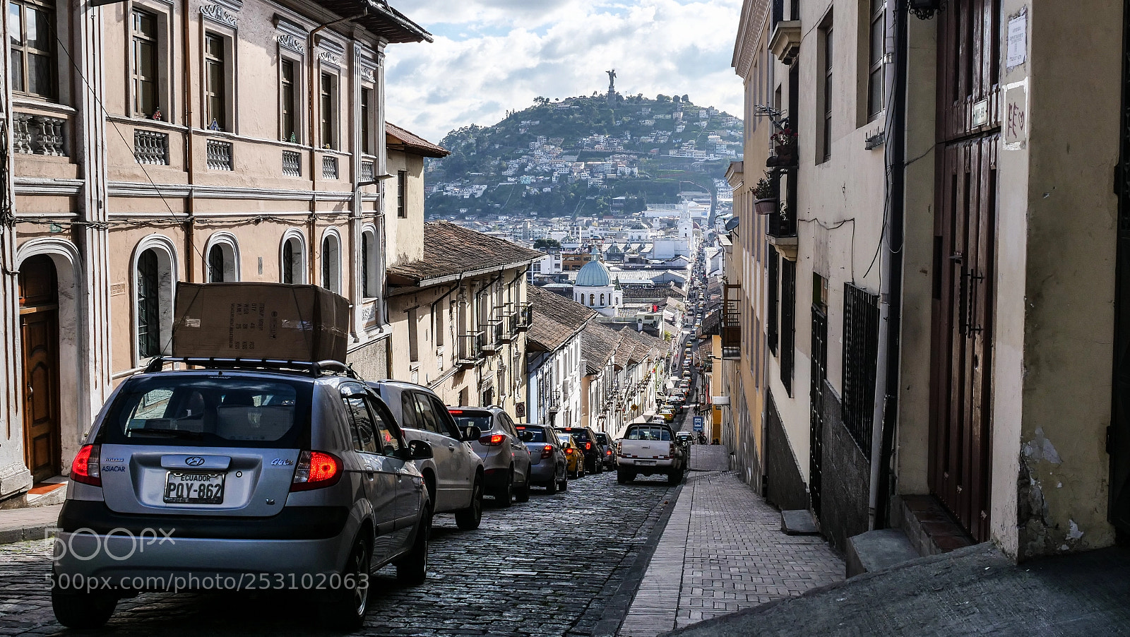 Panasonic Lumix DC-GH5 sample photo. Quito, ecuador photography