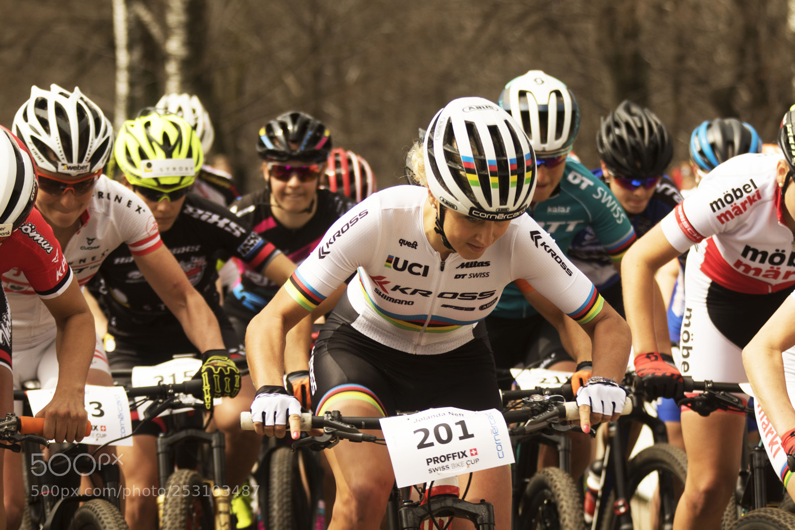 Canon EOS 7D Mark II sample photo. Start mountainbke rennen photography