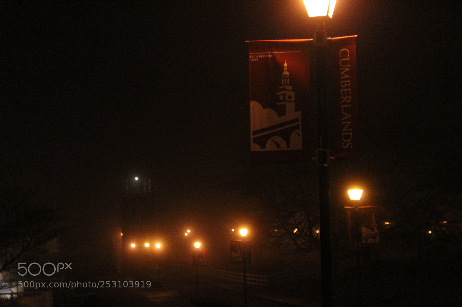 Canon EOS 1300D (EOS Rebel T6 / EOS Kiss X80) sample photo. A foggy night photography
