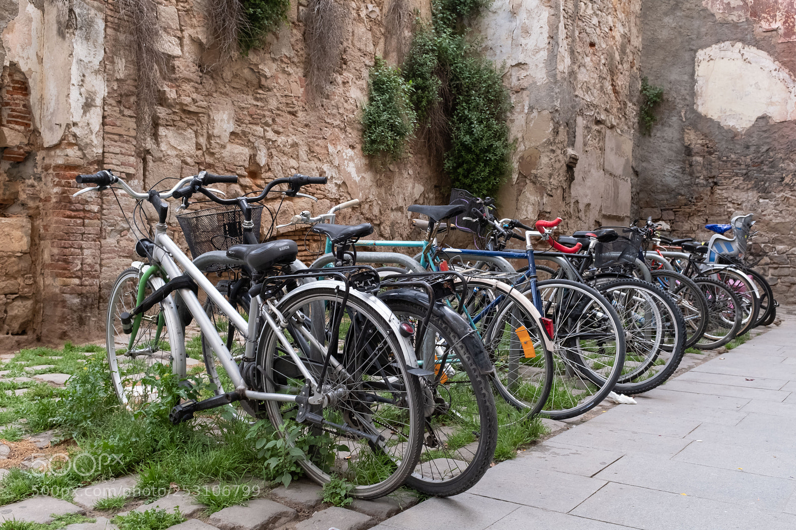 Fujifilm X100F sample photo. Barri del born, barcelona photography