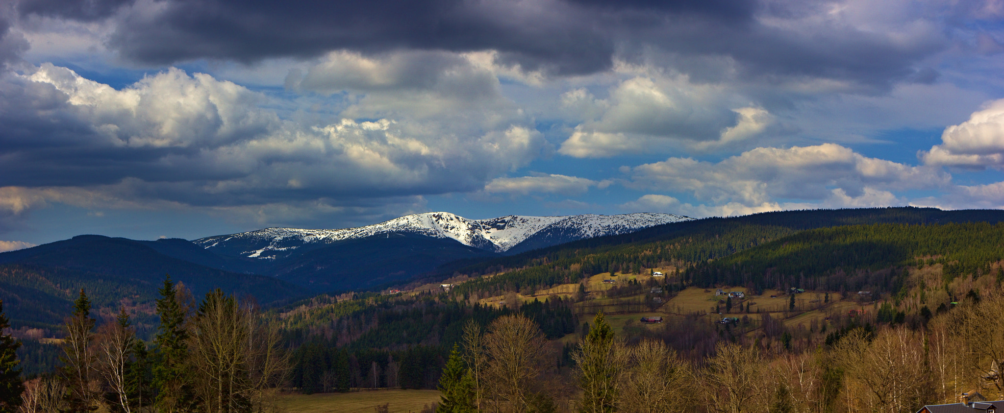 Canon EOS 600D (Rebel EOS T3i / EOS Kiss X5) + Canon EF-S 17-55mm F2.8 IS USM sample photo. Krkonoše / giant mountains photography