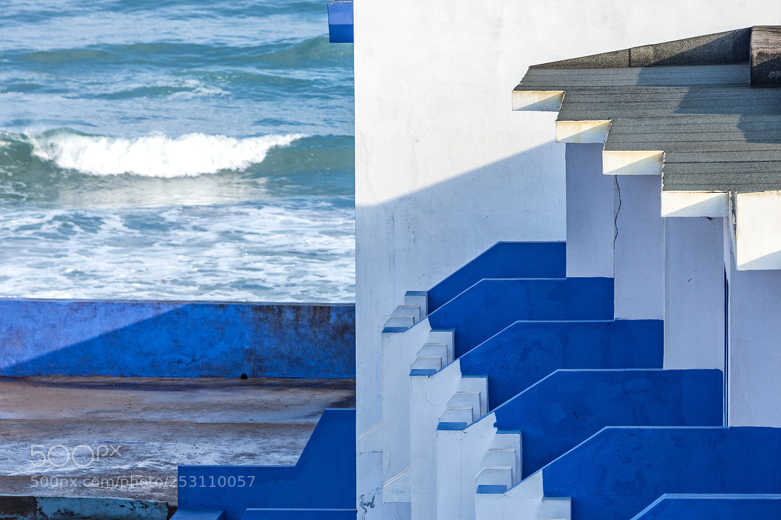 Canon EOS 5D Mark II sample photo. Art deco architecture. casablanca photography