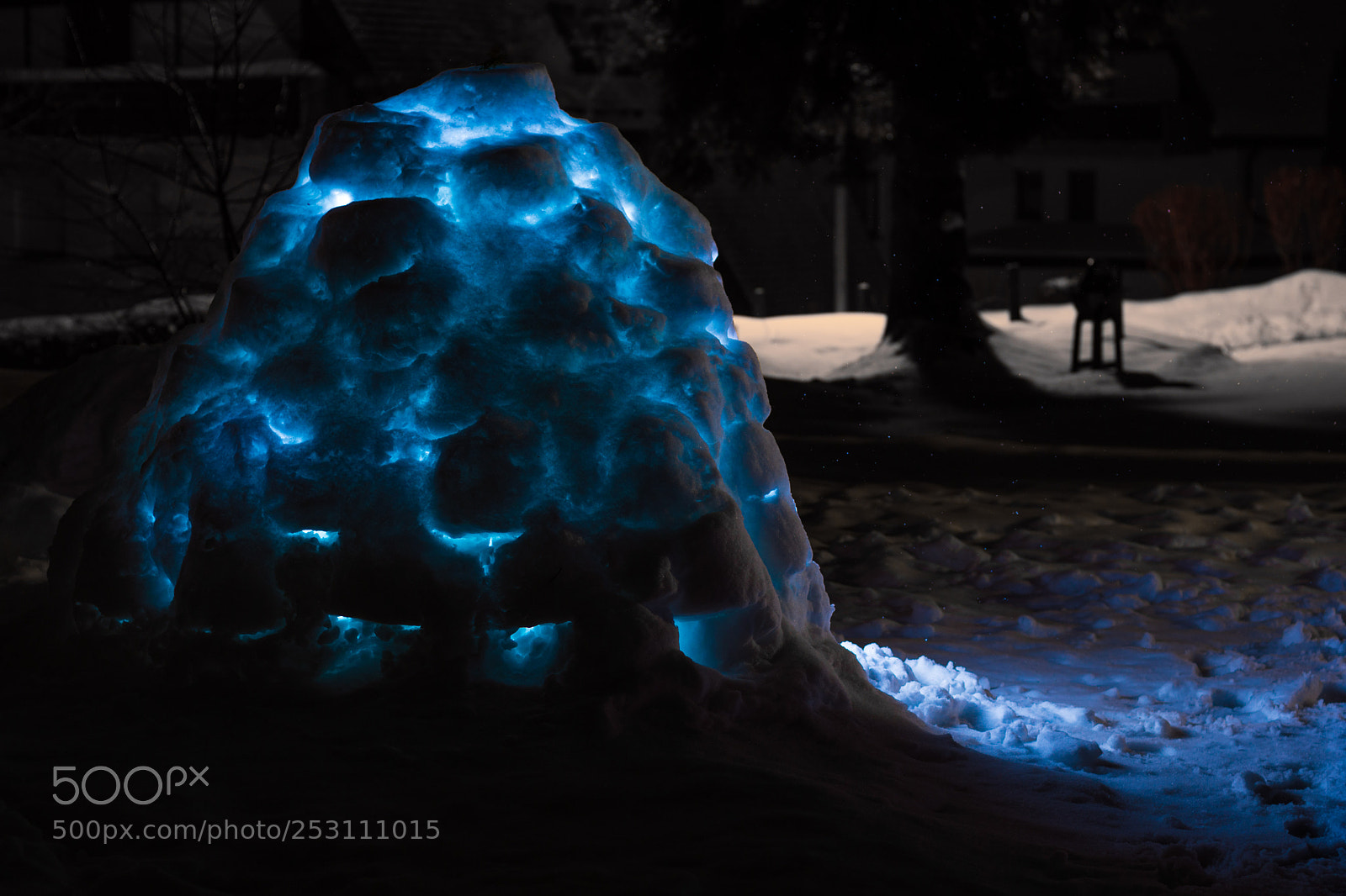 Sony a6000 sample photo. Cold night photography