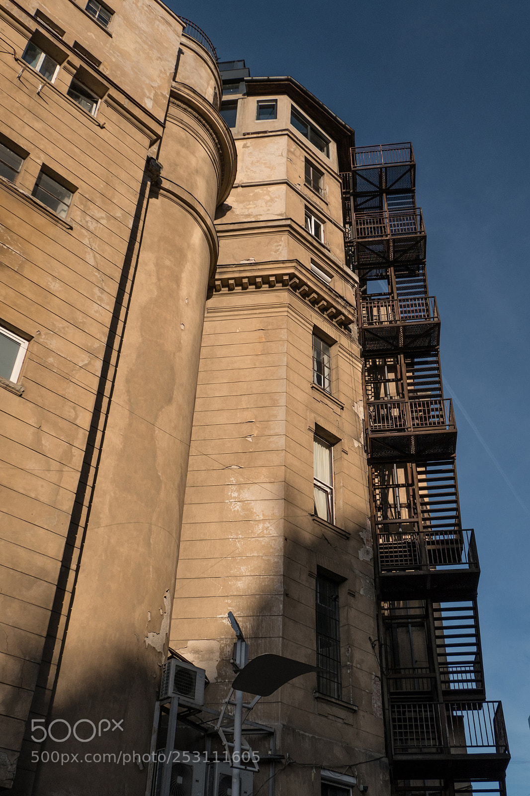Panasonic Lumix DMC-LX10 (Lumix DMC-LX15) sample photo. L'escalier (stairs) photography
