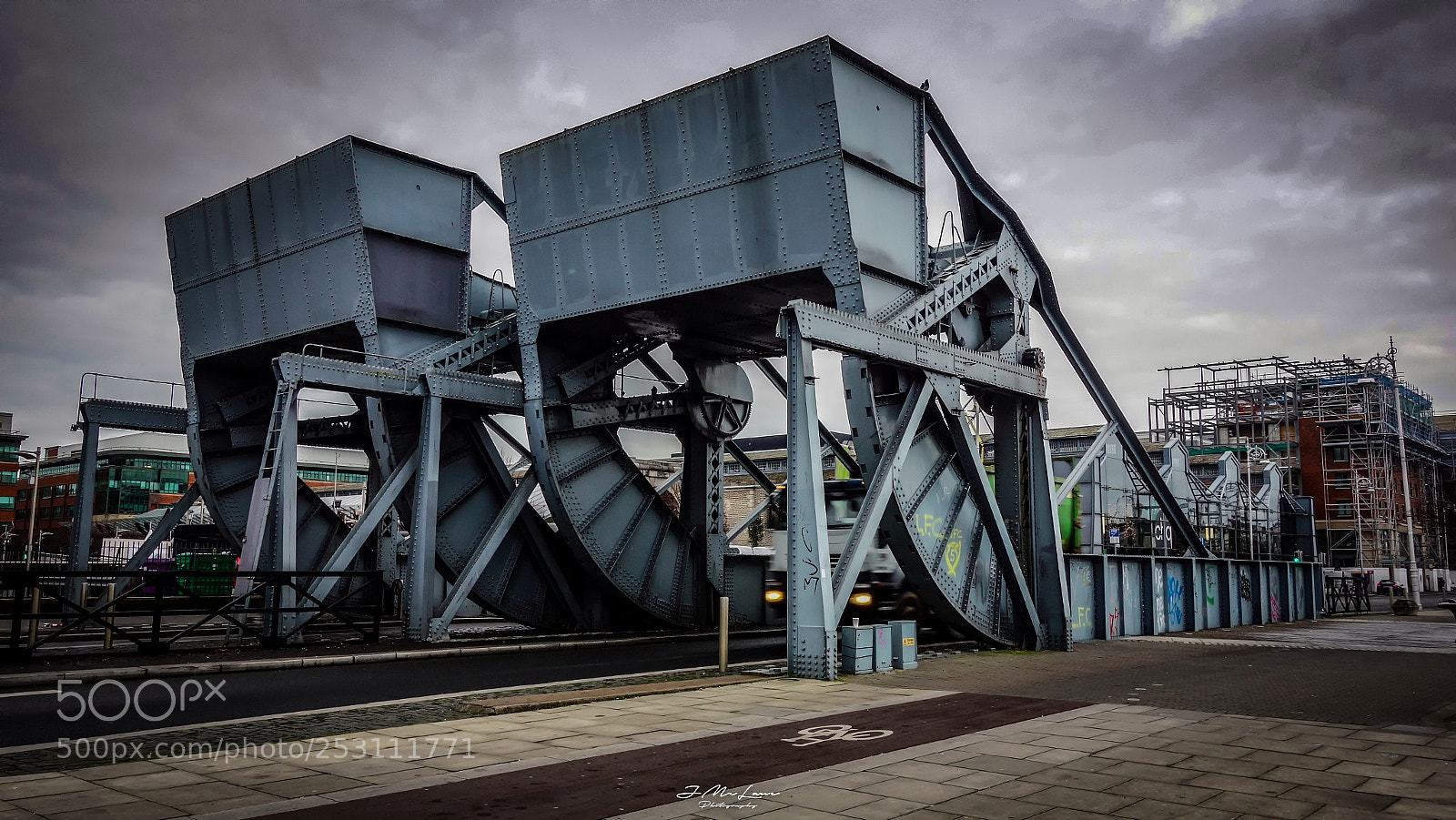 Sony Cyber-shot DSC-RX100 sample photo. Iron giants. photography