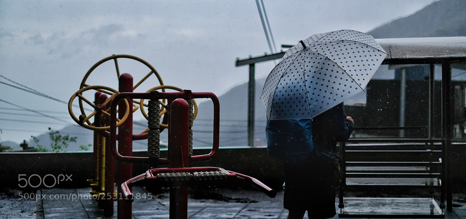 Fujifilm X-T20 sample photo. Waiting for better weather photography