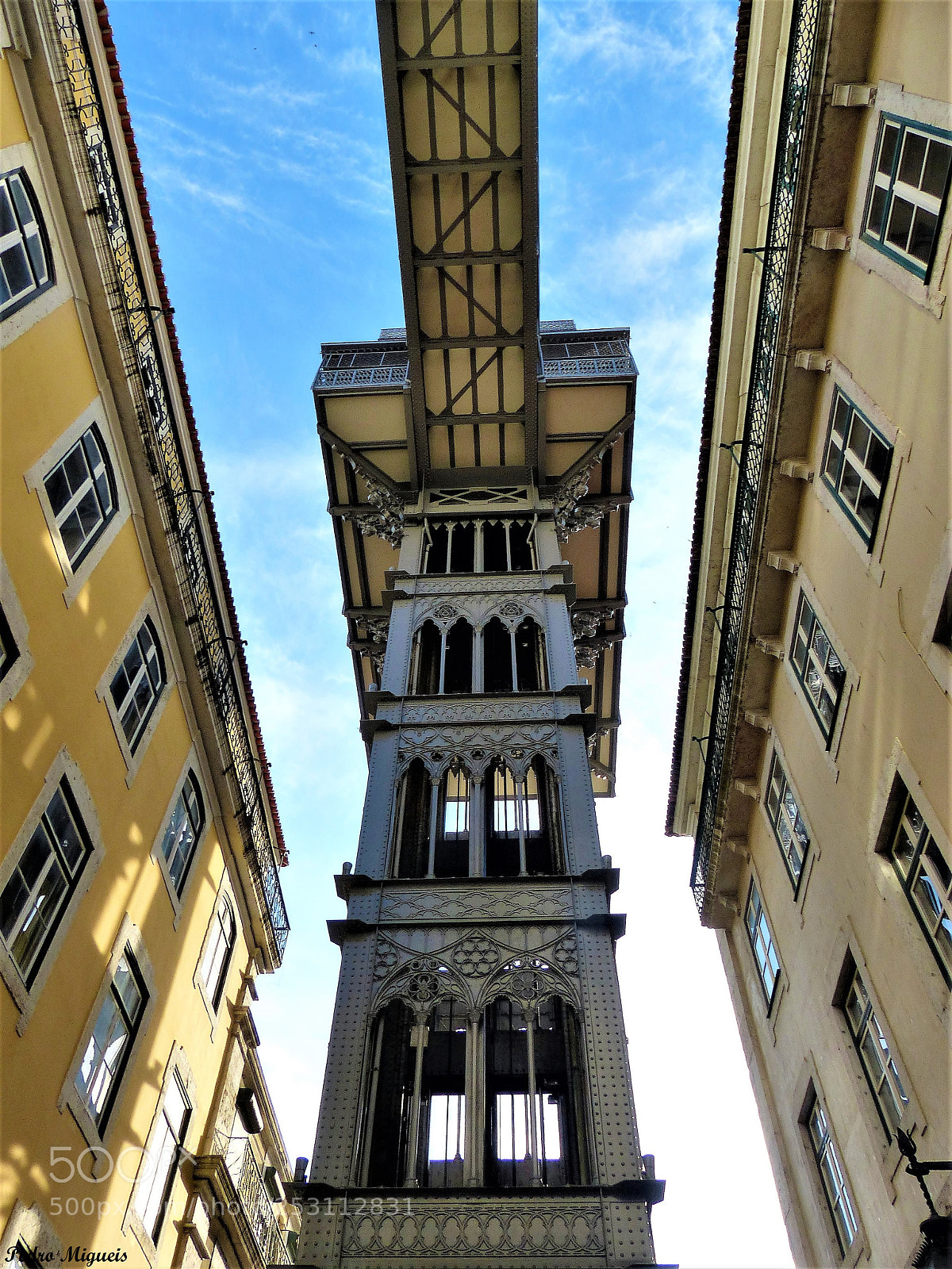 Panasonic Lumix DMC-FZ200 sample photo. Vertigo photography