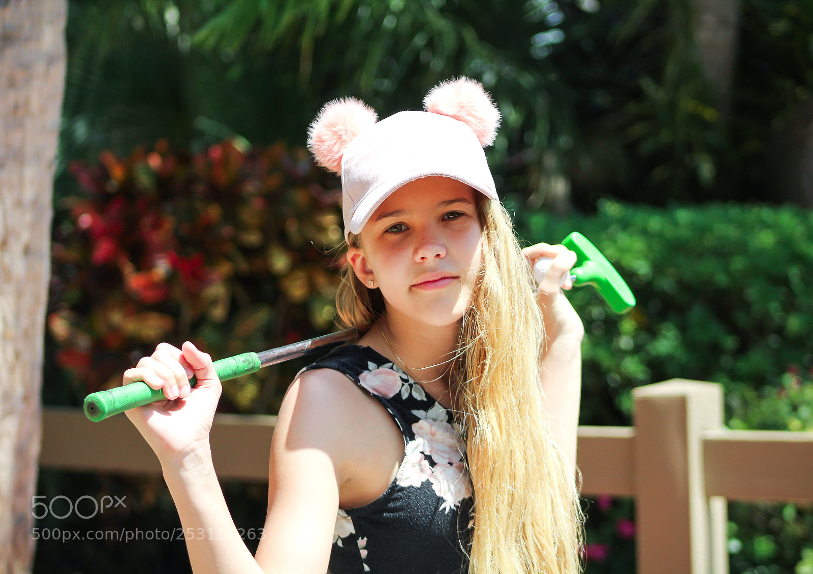 Canon EOS 1300D (EOS Rebel T6 / EOS Kiss X80) sample photo. Young model playing in photography